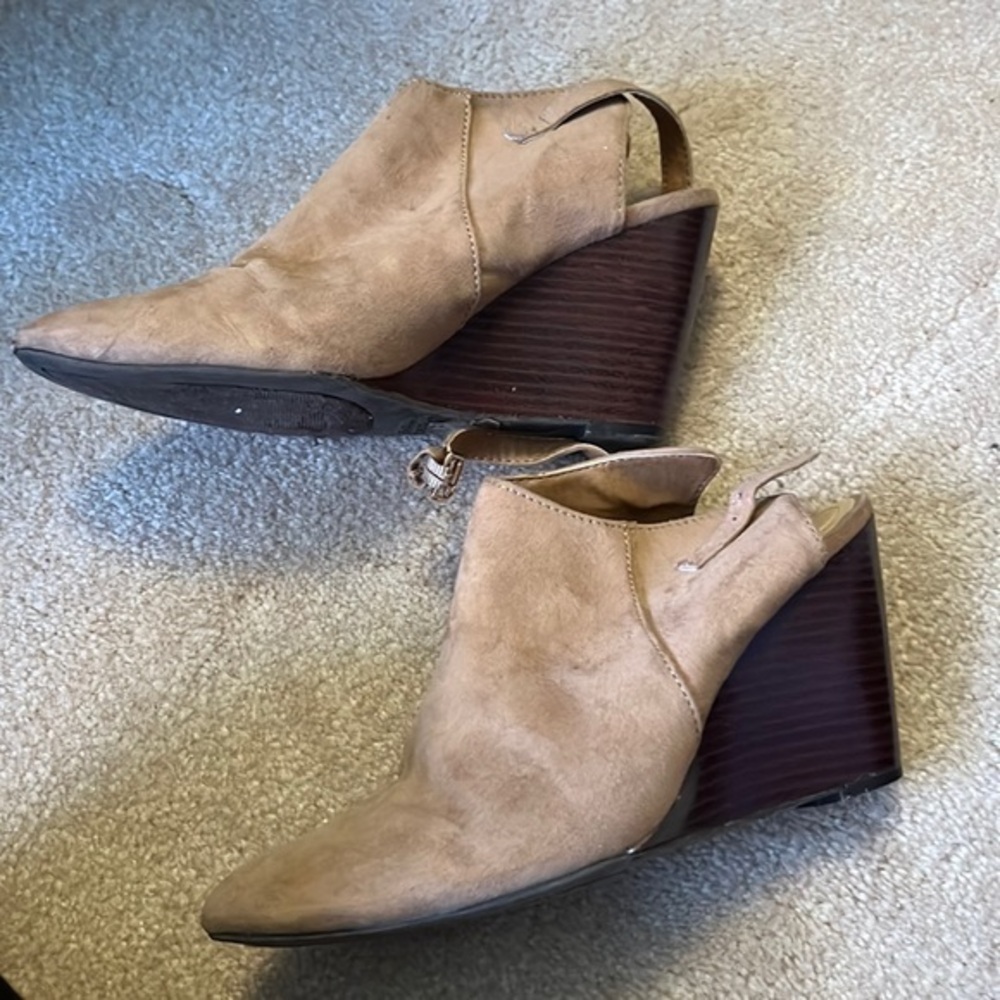 Forever 21 open back suede wedge booties size 8